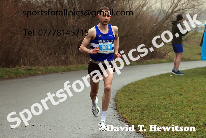 Senior Men and Over-35s to 49s Mens 2025 NECAA Royal Signals Road Relays Champs.,  Hetton Lyons Country Park, Hetton le Hole, County Durham. Photo: David T. Hewitson/Sports for All Pics